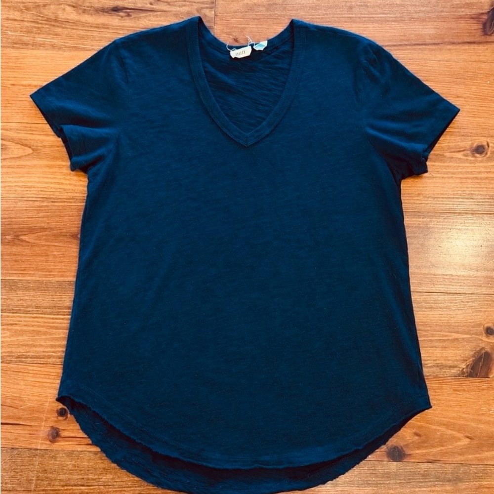 WILT v neck tee SHIRT Black - Large